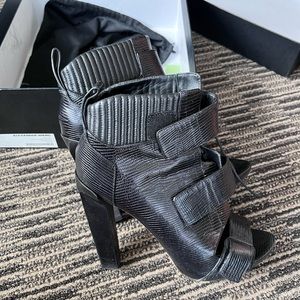 Alexander Wang combat heel 37